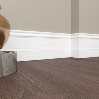 Плинтус напольный из массива дерева Ultrawood арт. Base 0002 W (2440 x 133 x 14 мм.)