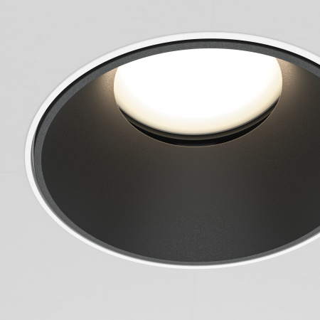 Встраиваемый светильник Maytoni Downlight Share 220-240V 10W IP20 DL051-U-2WB