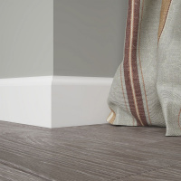 Плинтус напольный из ЛДФ Ultrawood  Base 0001 (2440 x 83 x 12 мм.)