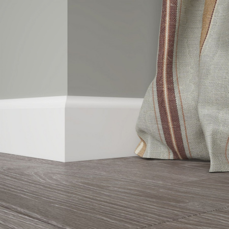Плинтус напольный из ЛДФ Ultrawood  Base 0001 (2440 x 83 x 12 мм.)