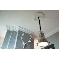 C422 Карниз Orac Decor из полиуретана - Плинтус потолочный с рисунком