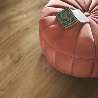 Плитка ПВХ Pergo Namsen pad pro V4307-40222 Дуб Хижина натуральный 1251*189*5 (2,128)