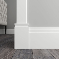 Декоративный элемент нижний из ЛДФ Ultrawood  D 1085 (85x155x18)